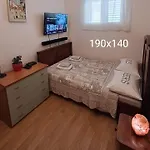 بيت للعطل Kuca Za Odmor Leptiric بيساك