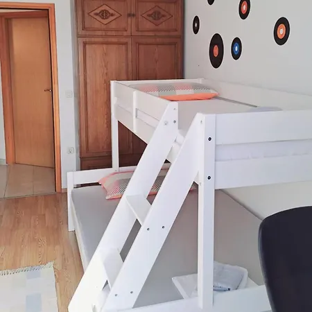 Kuca Za Odmor Leptiric Casa de Férias Pisak