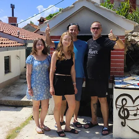 Kuca Za Odmor Leptiric Nyaraló *