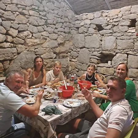 Holiday home Kuca Za Odmor Leptiric Pisak