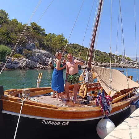 Kuca Za Odmor Leptiric Holiday home Pisak