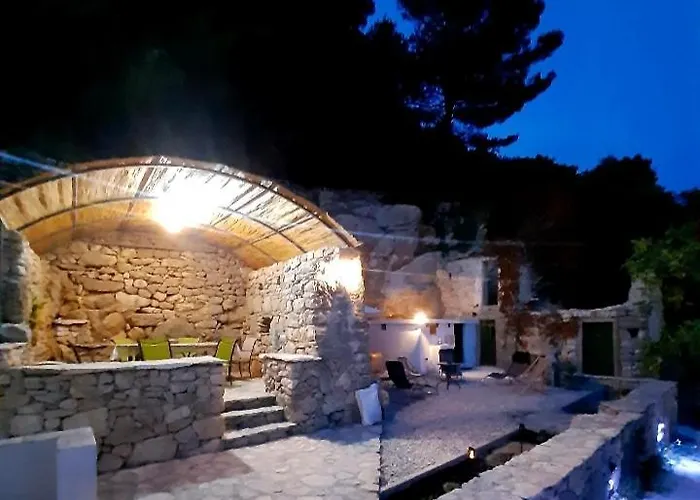 Kuca Za Odmor Leptiric بيساك